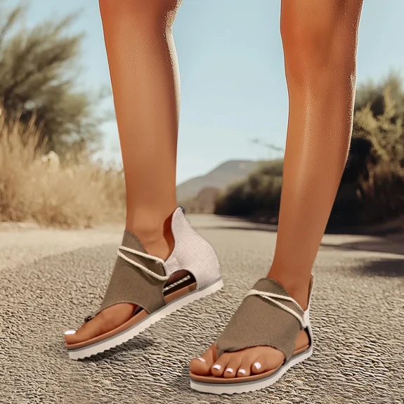 Women's Summer Sandals Outdoor Wear Slippers Platform New Euro-American Style Anti-Slip Flat Bottom Clip Toe Gladiator Female